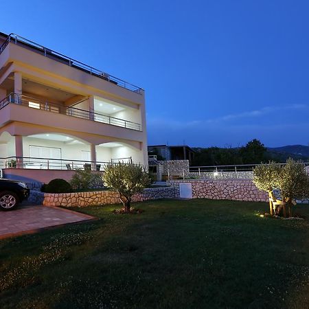 Apartments Villa Residenca 노비비노돌스키 객실 사진