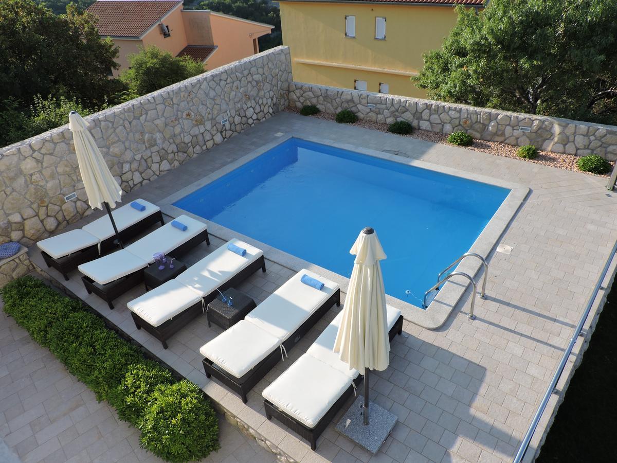 Apartments Villa Residenca 노비비노돌스키 외부 사진