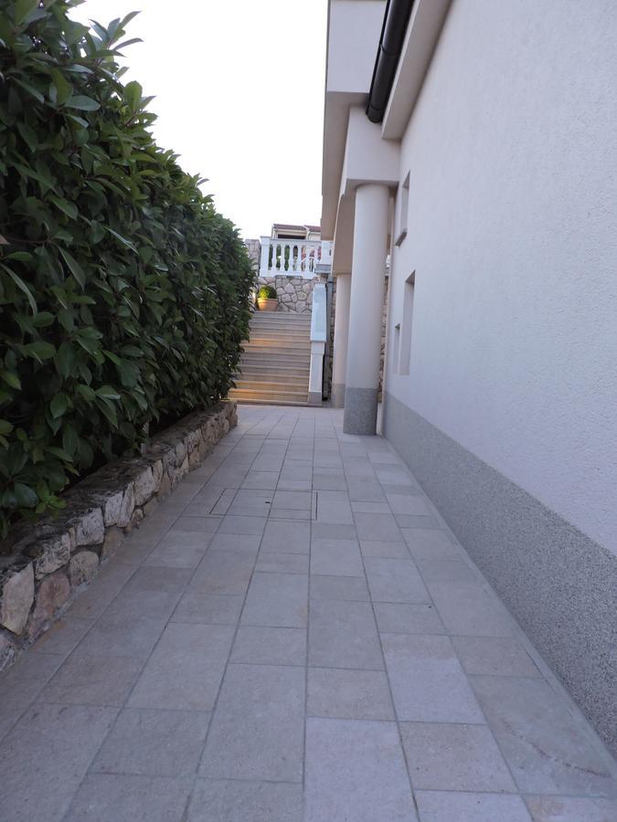 Apartments Villa Residenca 노비비노돌스키 외부 사진
