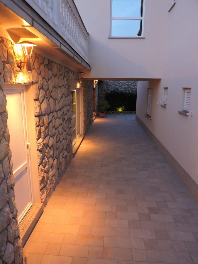 Apartments Villa Residenca 노비비노돌스키 외부 사진