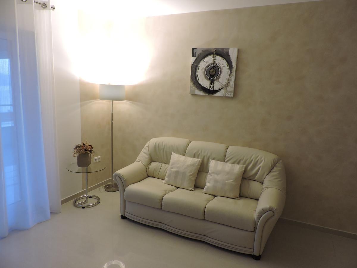 Apartments Villa Residenca 노비비노돌스키 외부 사진